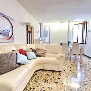 venice-life.hotelslidodijesolo.com/